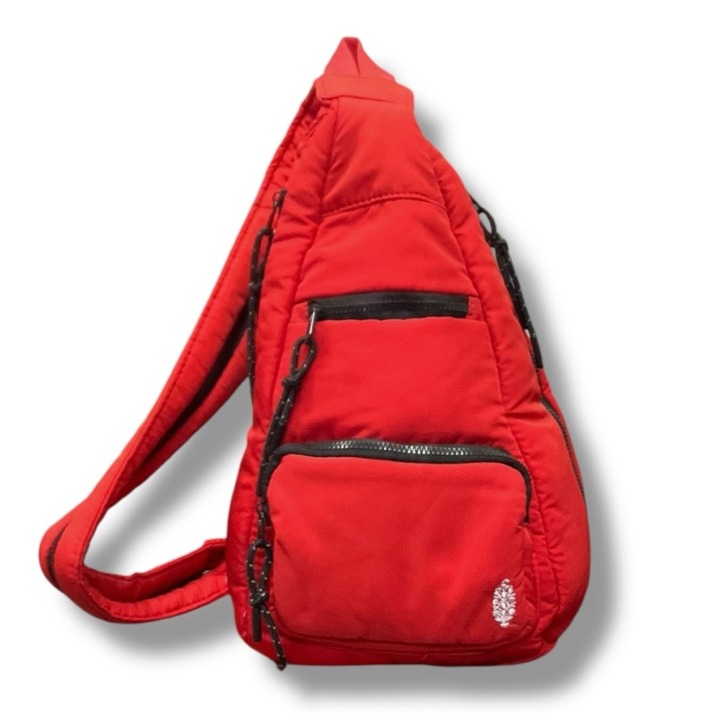 🎒 Form Movement Red Padded Sling Backpack | Minimal Tech Crossbody Pack